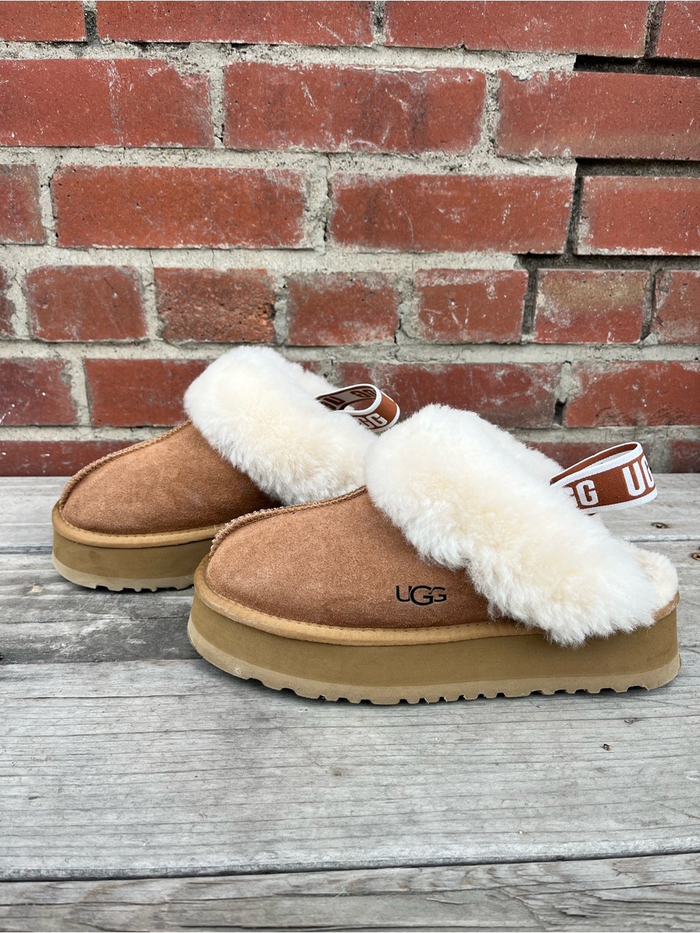 UGG Funkette Chestnut Suede Slide/Slipper with Cream Shearling and Logo Strap - Picture 1 of 4